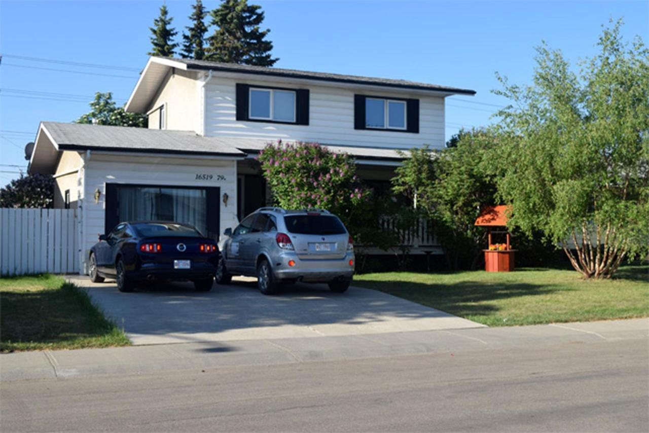 The Dewberry Homestay B&B Edmonton Dış mekan fotoğraf